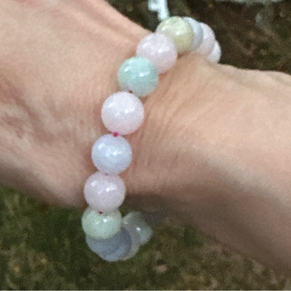 10mm Natural Morganite Beaded Bracelet with a stretchable wire - Picture 13 of 17